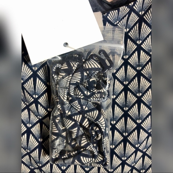 𝅺H&M Sleeveless Wide Flare Cropped Abstract Sailor Jumpsuit Navy Blue Size 0 - Picture 7 of 14